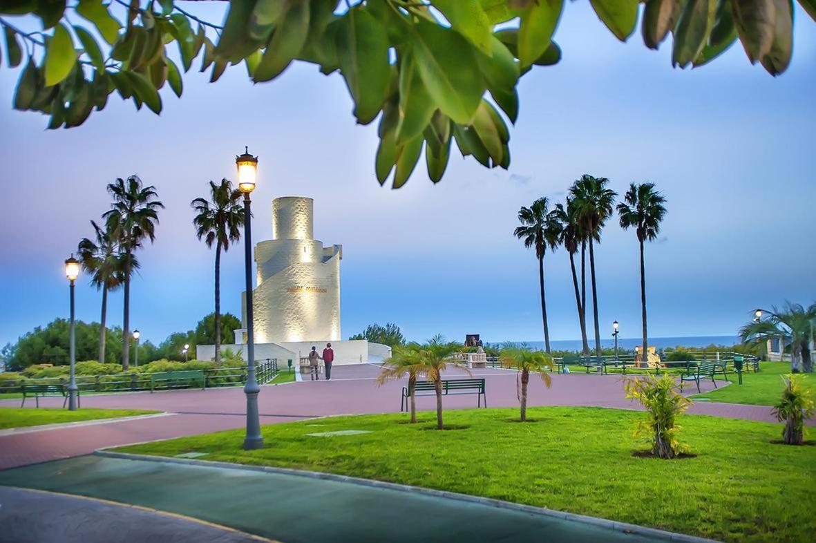 Luxury Carihuela Beach Торемолинос Екстериор снимка