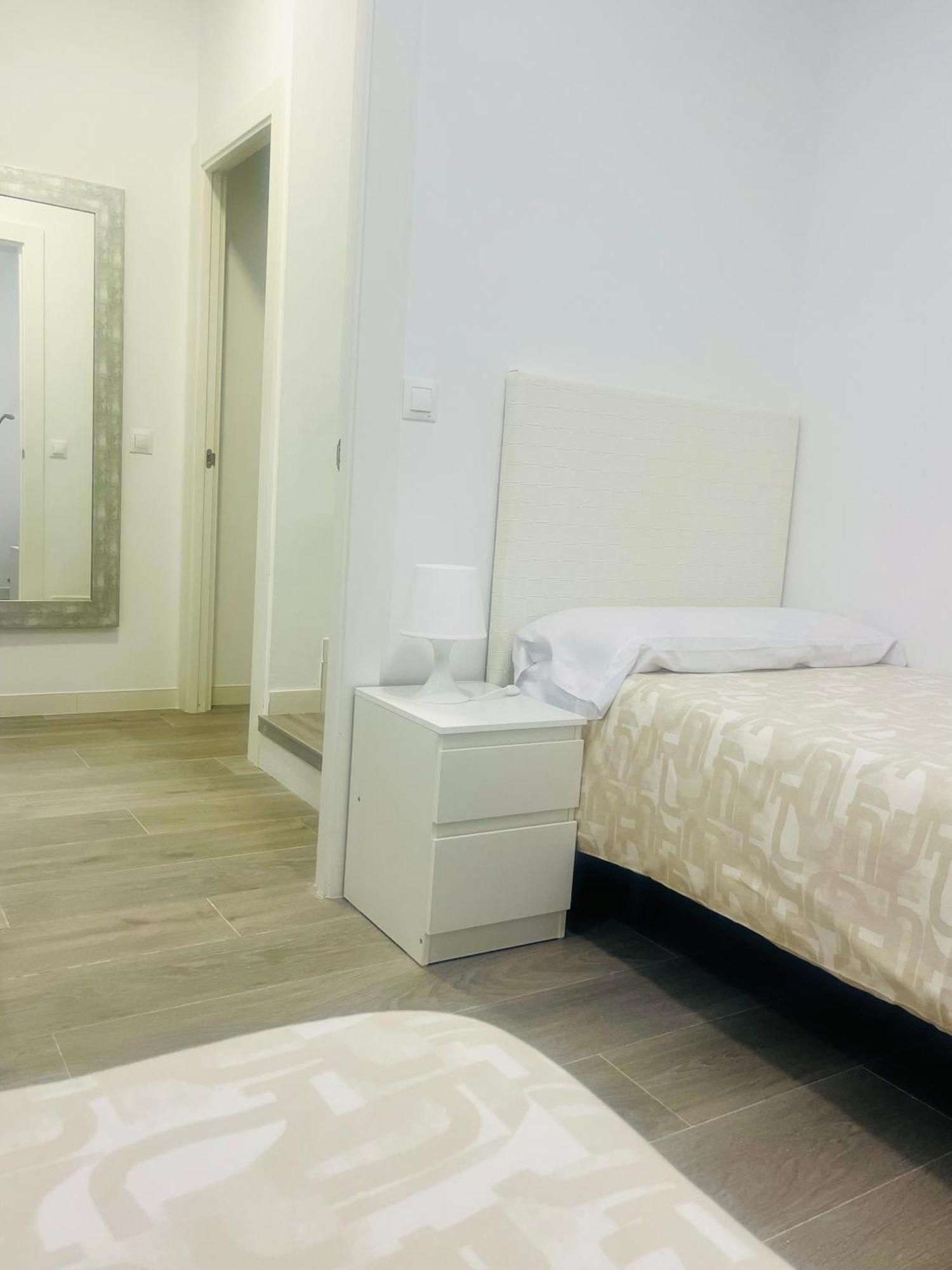 Luxury Carihuela Beach Торемолинос Екстериор снимка