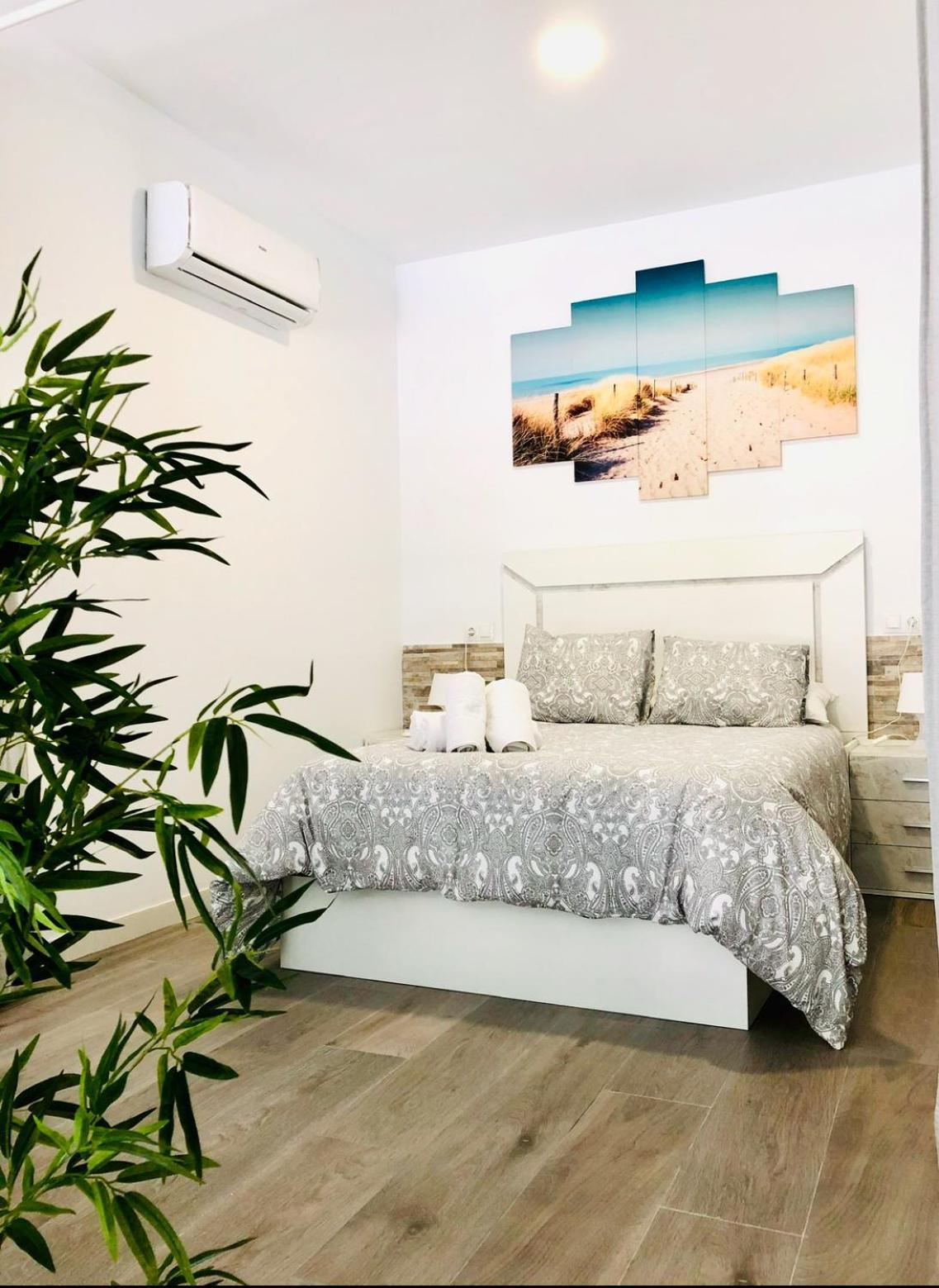Luxury Carihuela Beach Торемолинос Екстериор снимка