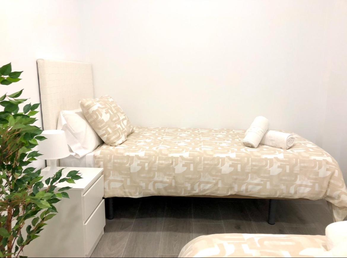 Luxury Carihuela Beach Торемолинос Екстериор снимка