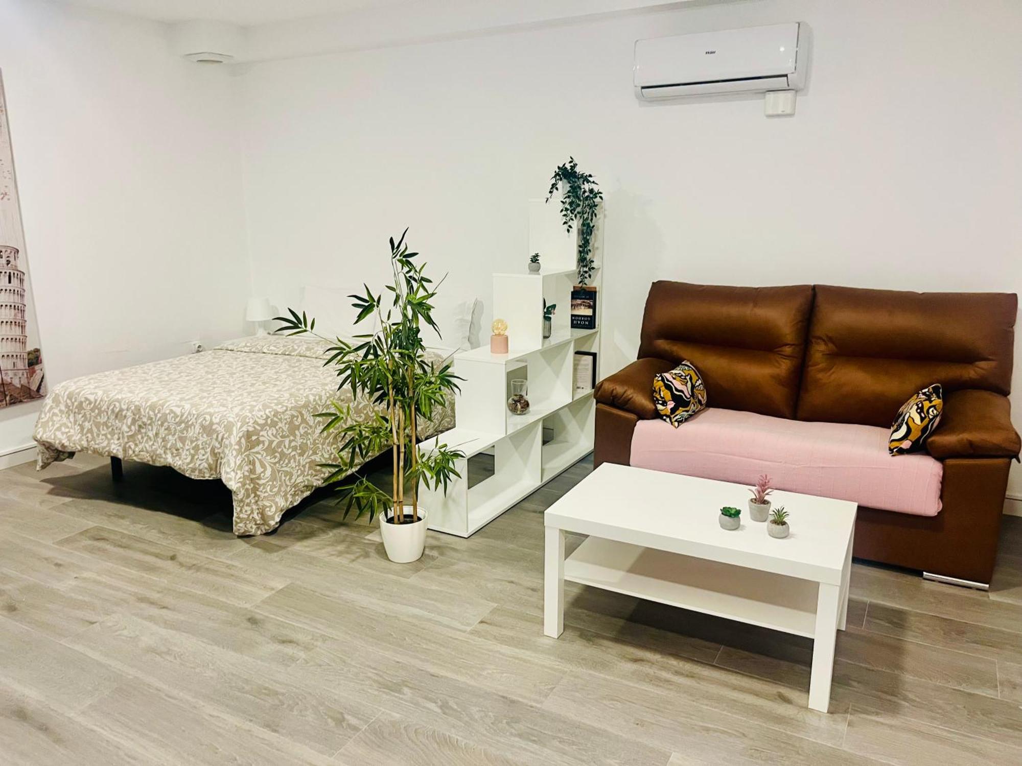 Luxury Carihuela Beach Торемолинос Екстериор снимка